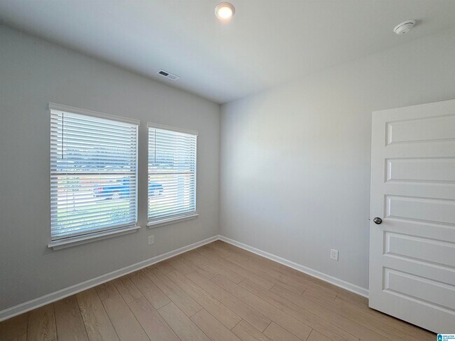 Building Photo - 22869 Dashwood Ln