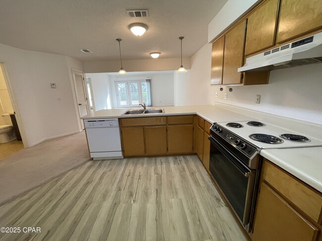 Building Photo - 2026 Baker Ct