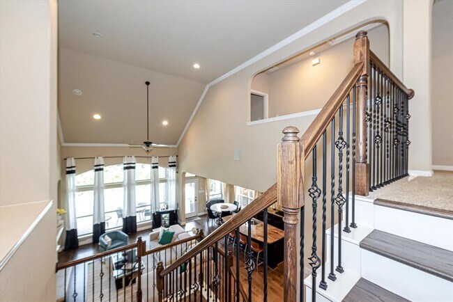 Building Photo - 6 Camplight Court