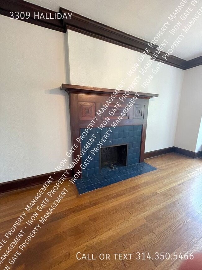 Building Photo - 3309 Halliday-