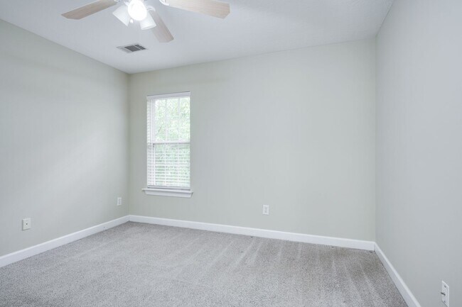 Building Photo - 434 Keeling Ln