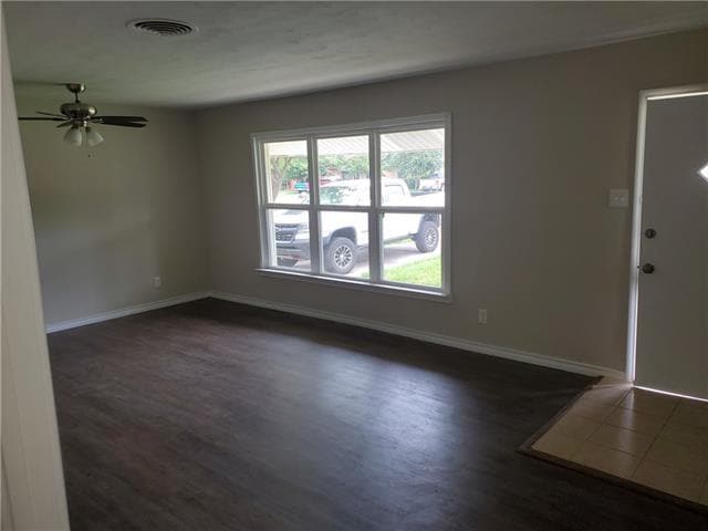 Building Photo - 2728 Oates Dr