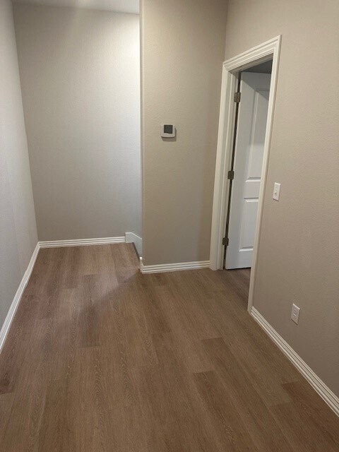 Building Photo - 1505 SW Casuarina Dr