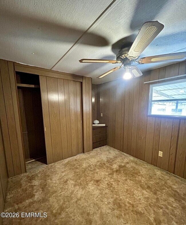 Building Photo - 3725 Kay Dr