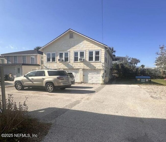 Building Photo - 1720 1st St N