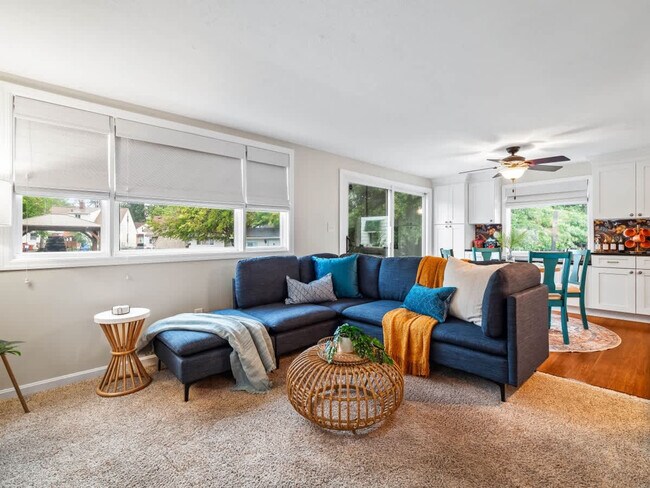 Building Photo - 386 Walworth Ave