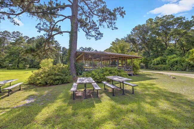 Building Photo - 1645 Tallavana Trail