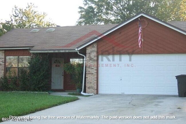 Building Photo - 3Bed/2bath in the heart of Orange Park