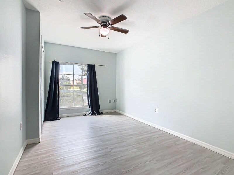 Building Photo - 249 Royal Palm Dr