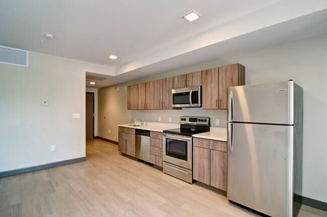 Building Photo - Studio on Chattanooga's Northshore!