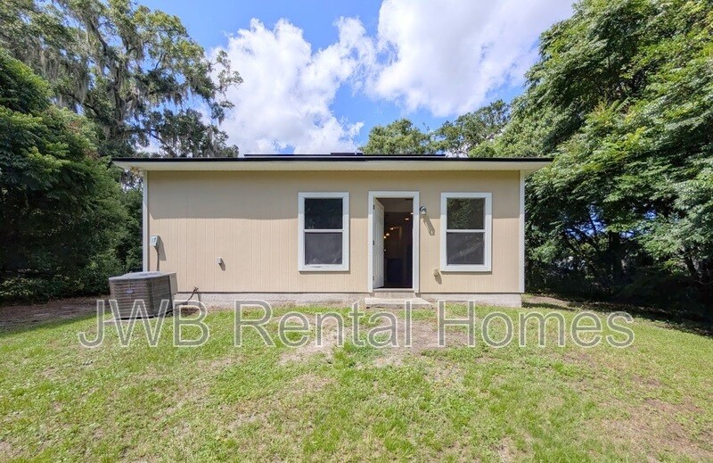 Building Photo - 1459 Lawrence Pl