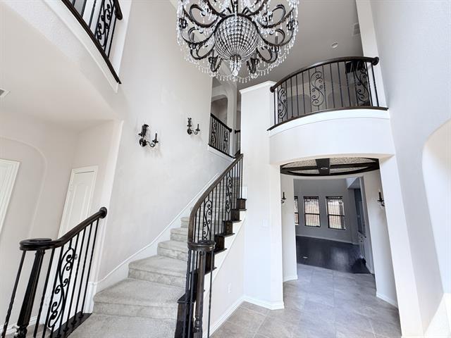 Building Photo - 12571 Valley Spring Dr