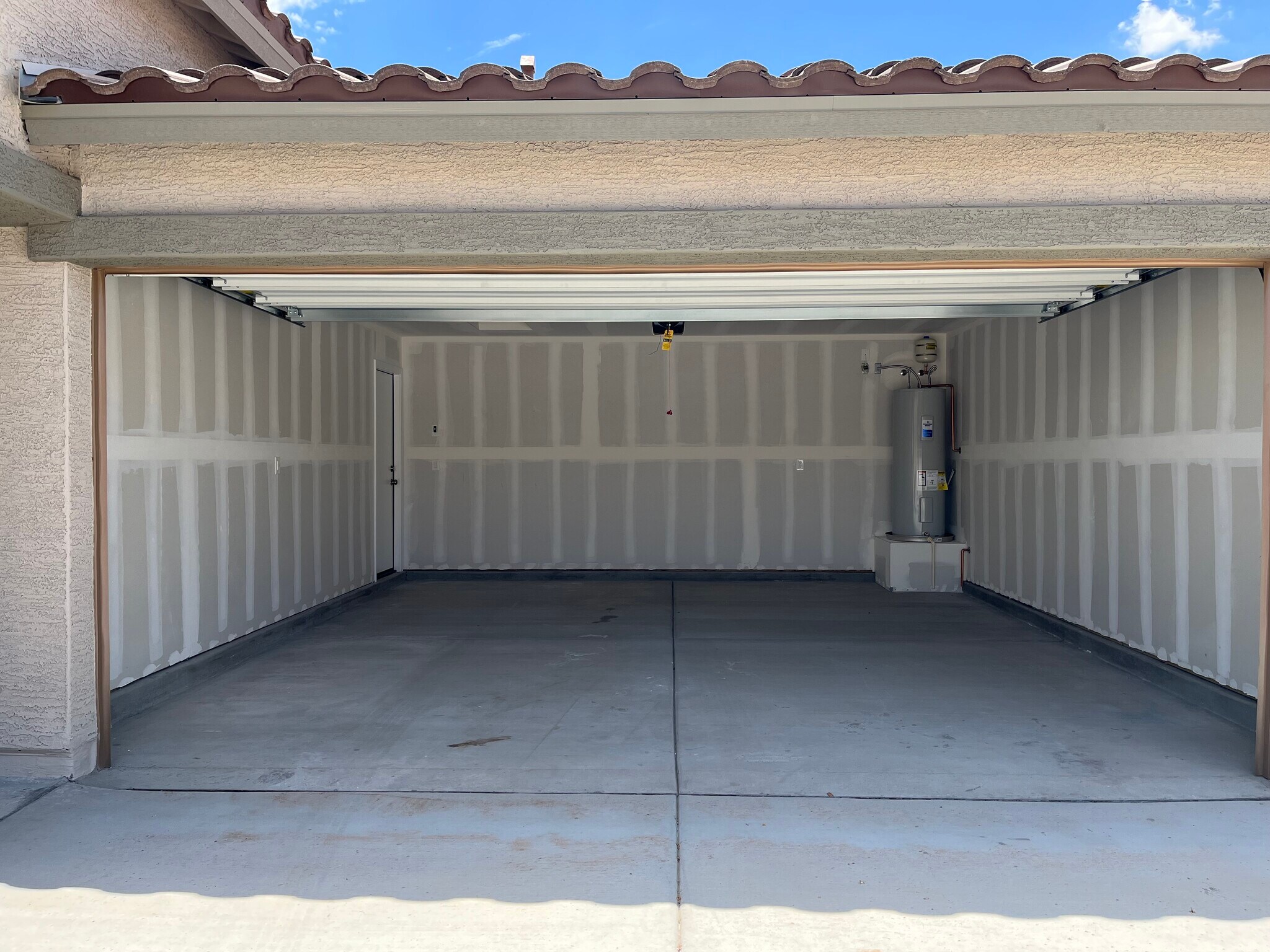 Building Photo - 711 Dylan Ct