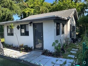 Building Photo - 418 NW 48th St
