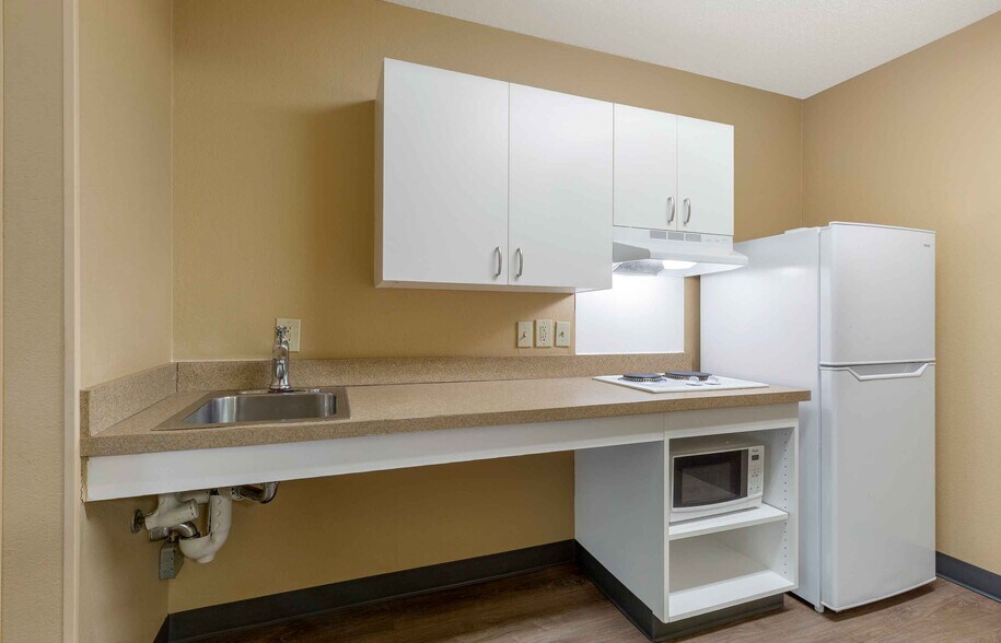 Building Photo - Furnished Studio-Columbia - Laurel - Ft. M...