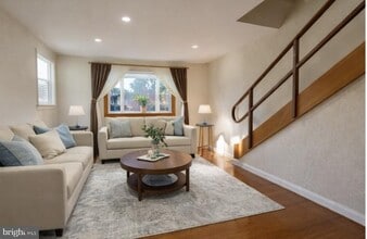 Building Photo - 1223 Wellington St