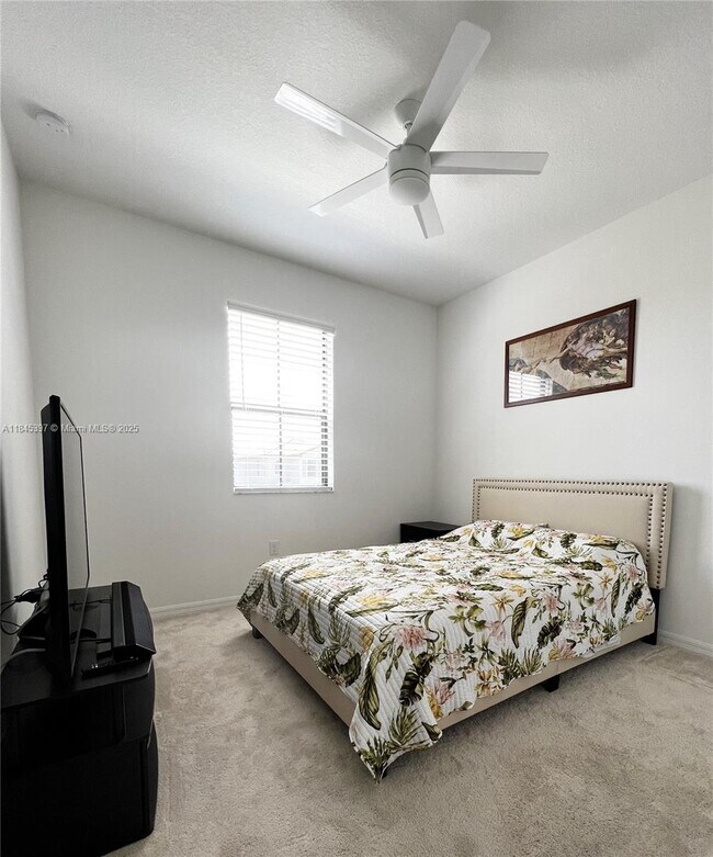 Building Photo - 8951 Madrid Cir
