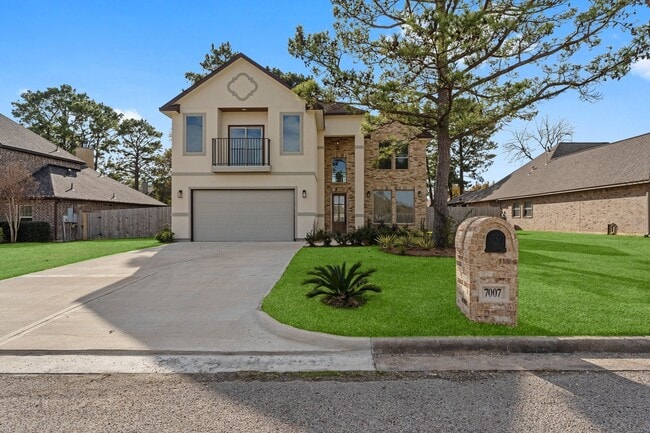 Building Photo - 7007 Longmire Cir