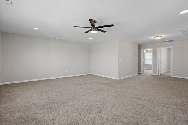 Building Photo - 6512 Perry Creek Rd