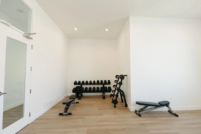 Building Photo - RES_VANDERWATT_866