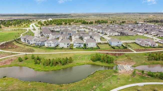 Building Photo - 21131 Medina River Dr