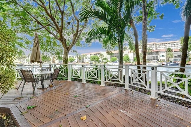 Building Photo - 801 S Federal Hwy