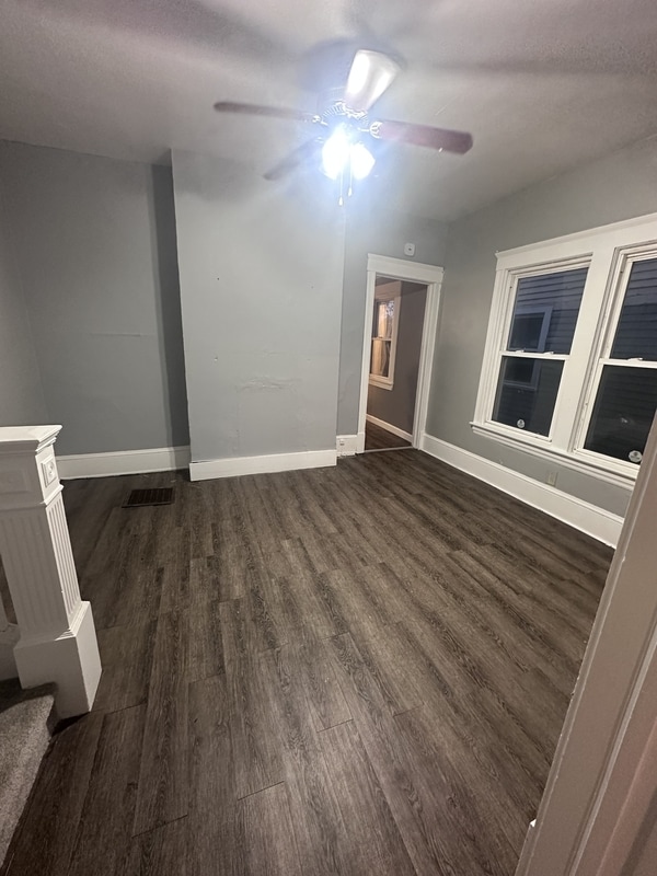 Building Photo - 9415 Edmunds Ave