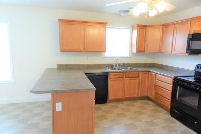 Building Photo - 28 Tigris Way