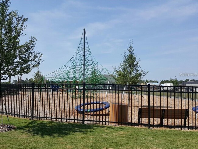 Building Photo - 11055 Sweetgum Woods Dr
