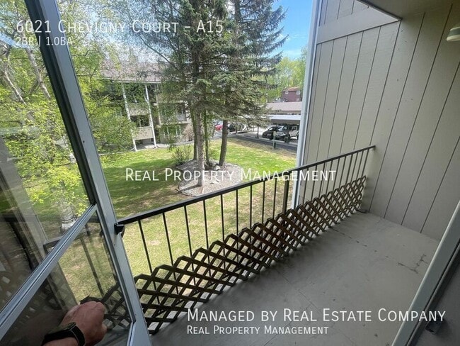Building Photo - 6021 Chevigny St
