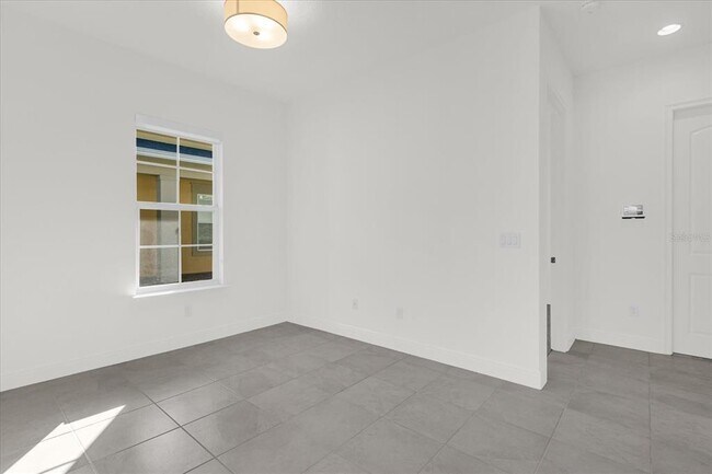 Building Photo - 2360 Datura Lp