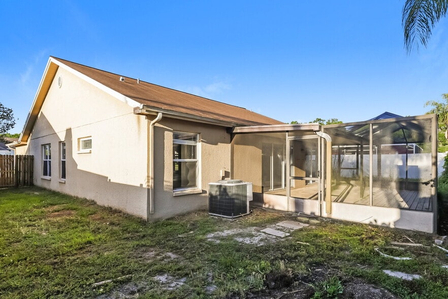 Building Photo - 9726 Cypress Pond Ave