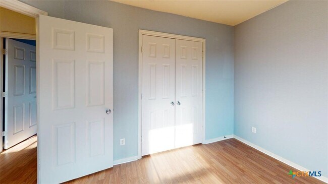 Building Photo - 5505 Orts Dr