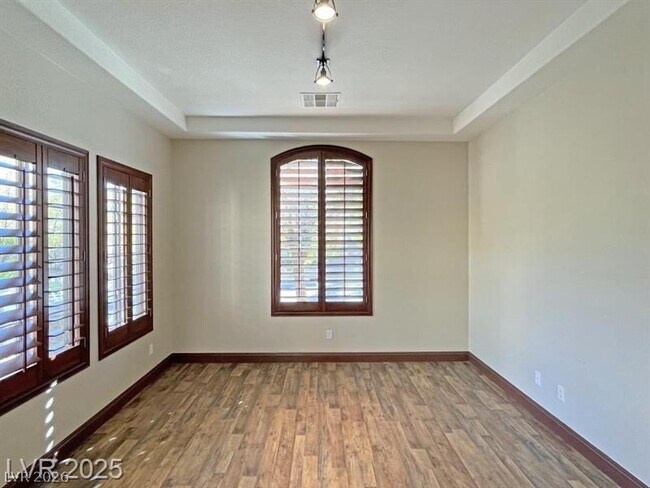 Building Photo - 12048 La Palmera Ave