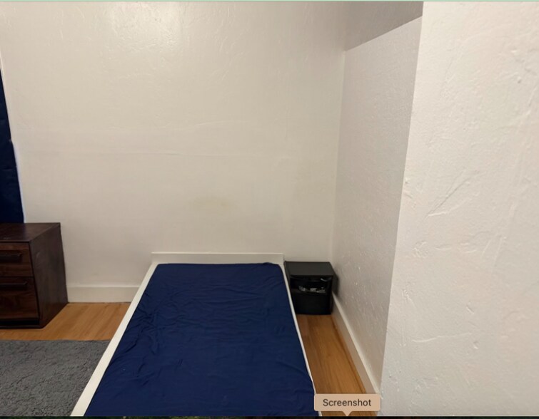 Building Photo - 1780 Le Roy Ave