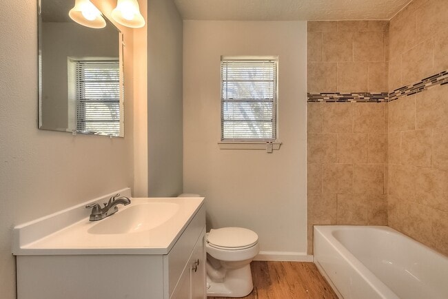 Building Photo - 3 Bedr/ 1 bath Beautiful Home in Texas City