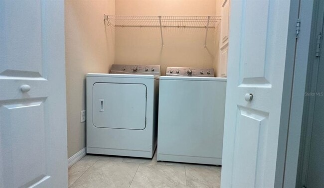 Building Photo - 1532 Broken Oak Dr