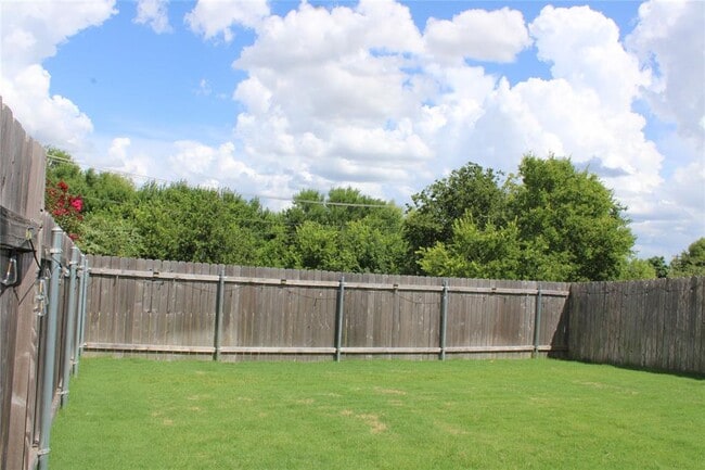 Building Photo - 15109 Casbah Dr