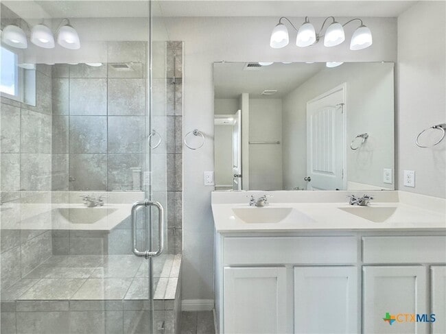 Building Photo - 308 Craters of the Moon Blvd