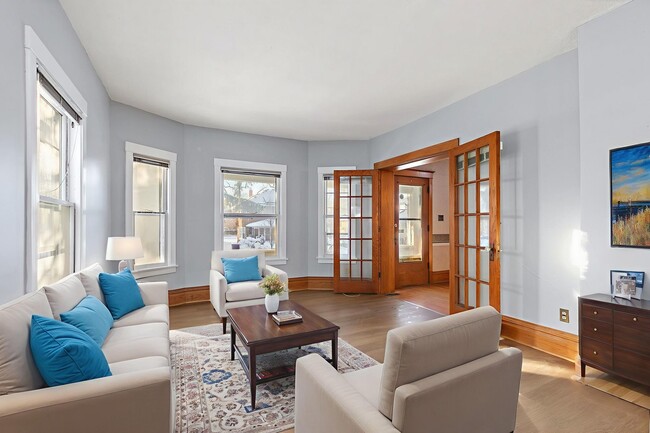 Building Photo - 126 Park Ave