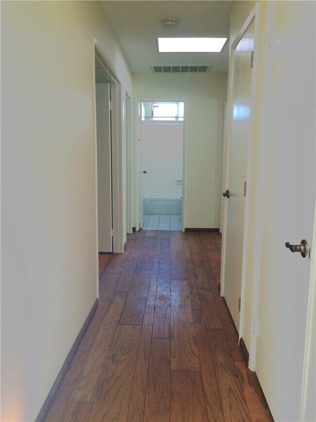Building Photo - 27012 Cordero Ln