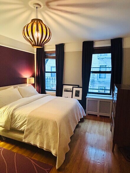 bedroom - 779 Riverside Dr