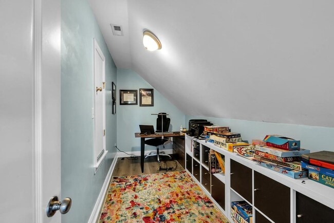 Building Photo - 223 Royal Tern Dr