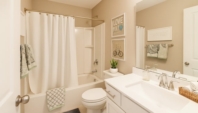 Building Photo - 5868 Royalton Rd NE