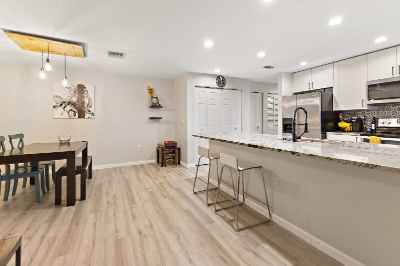 Building Photo - 2989 Poplar Ave