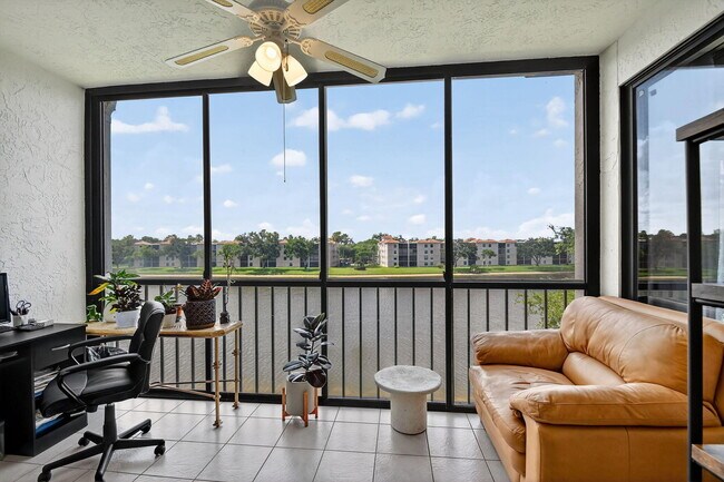 Building Photo - 6193 Pointe Regal Cir