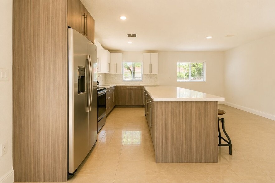 Building Photo - 9421 SW 150th St