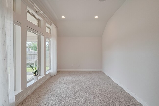 Building Photo - 6906 Montclair Colony Trl