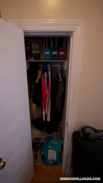 Building Photo - 12 Wait St