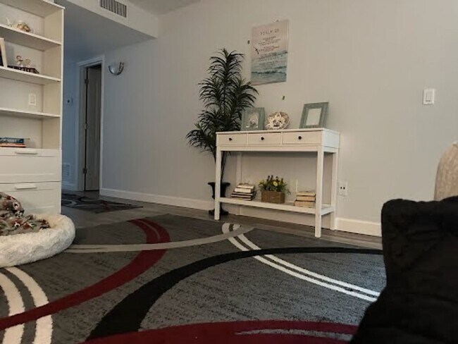 Building Photo - 2 Bedroom 2 Bath, Condo for Rent!